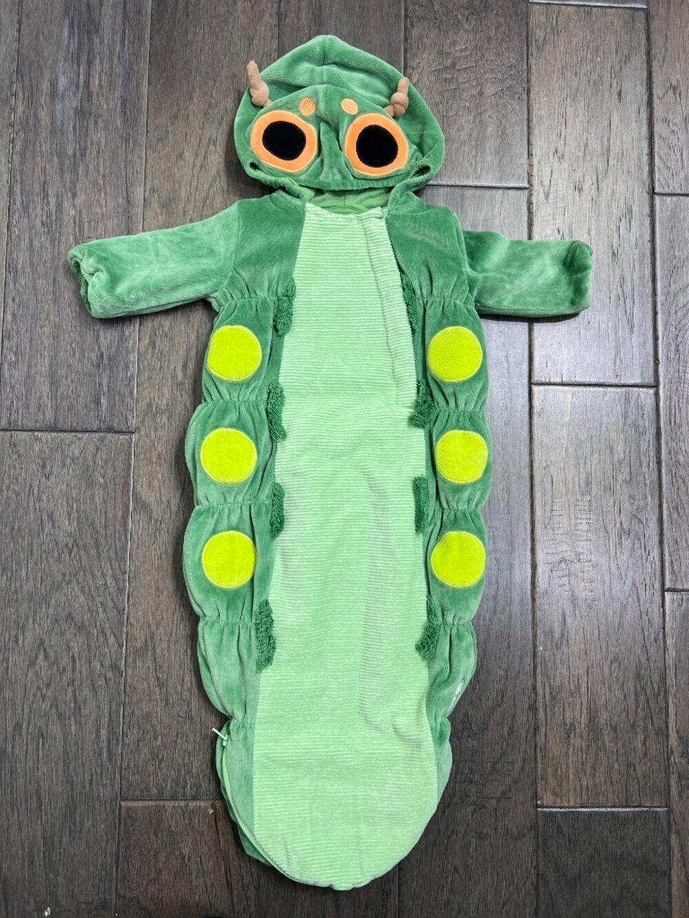 Pottery Barn Kids Baby Caterpillar Halloween Costume Bunting 0–6M Green Plush